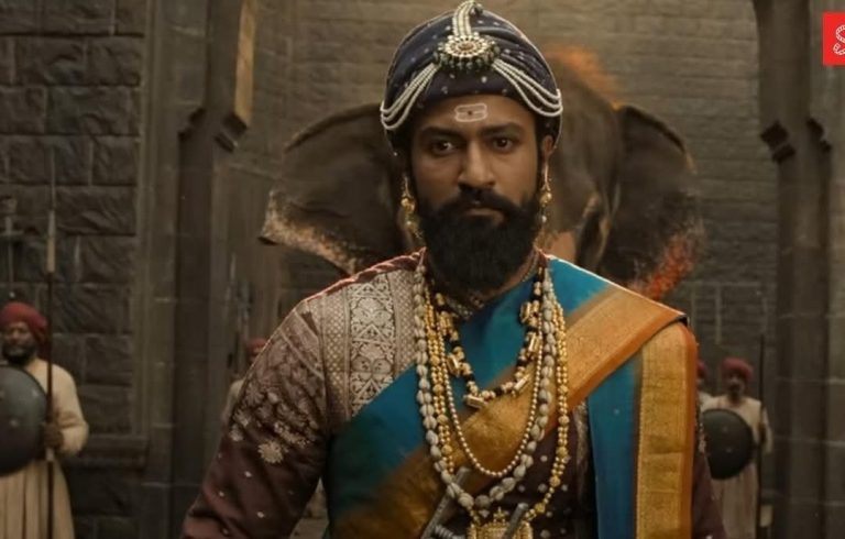 పుష్ప రాజ్ కు గట్టి పోటీ ఇస్తున్న విక్కీ కౌశల్..ఈ సారి అవార్డు ఎవరికి దక్కుతుంది